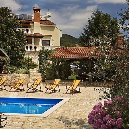 Apartments Petricic With Swimming Pool Ичичи Экстерьер фото